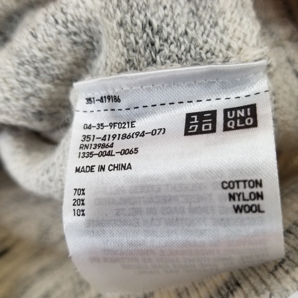 UNIQLO cotton nylon wool heathered gray white long sleeve sweater - Picture 7 of 7